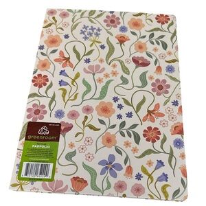 greenroom 9"x12" Padfolio Cream
Greenroom's stylish Padfolio NWT